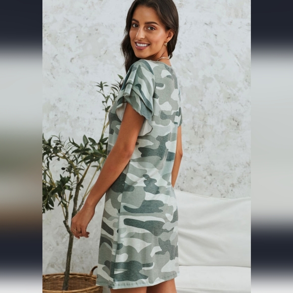 New Mini Dress - Picture 3 of 6